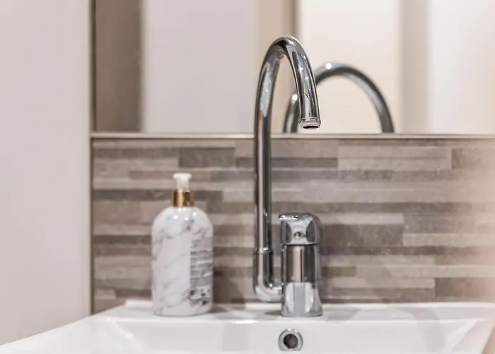 Lejlighed Spacious Flat - Sleeps 8 - Centre *