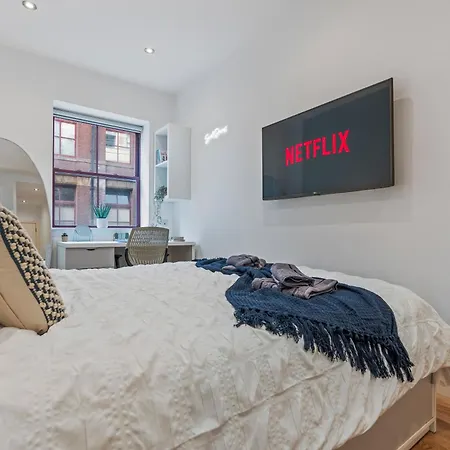 公寓 Spacious Flat - Sleeps 8 - Centre *