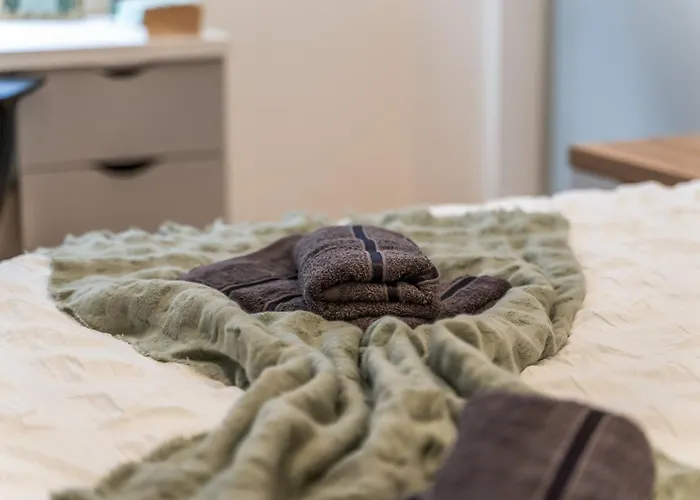 Spacious Flat - Sleeps 8 - Centre Leeds (West Yorkshire)